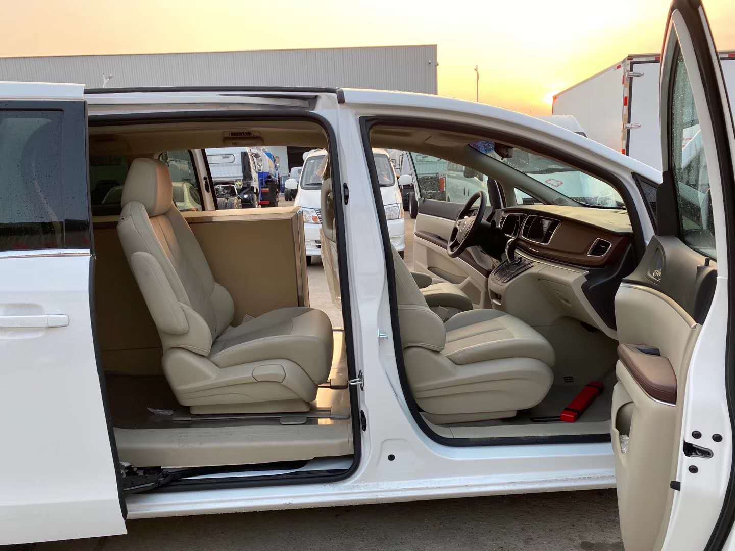 无锡灵车电话 殡仪车电话